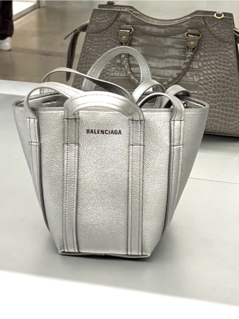 BALENCIAGA everyday tote bag metallic silver leather NWT Authentic